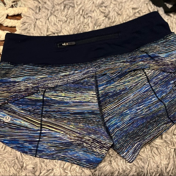 LULULEMON interconnect blue speed up shorts - Picture 5 of 6